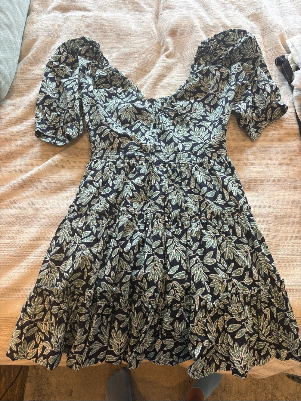 En Saison Navy Leaf-Print Puff Sleeve Tiered Midi Dress